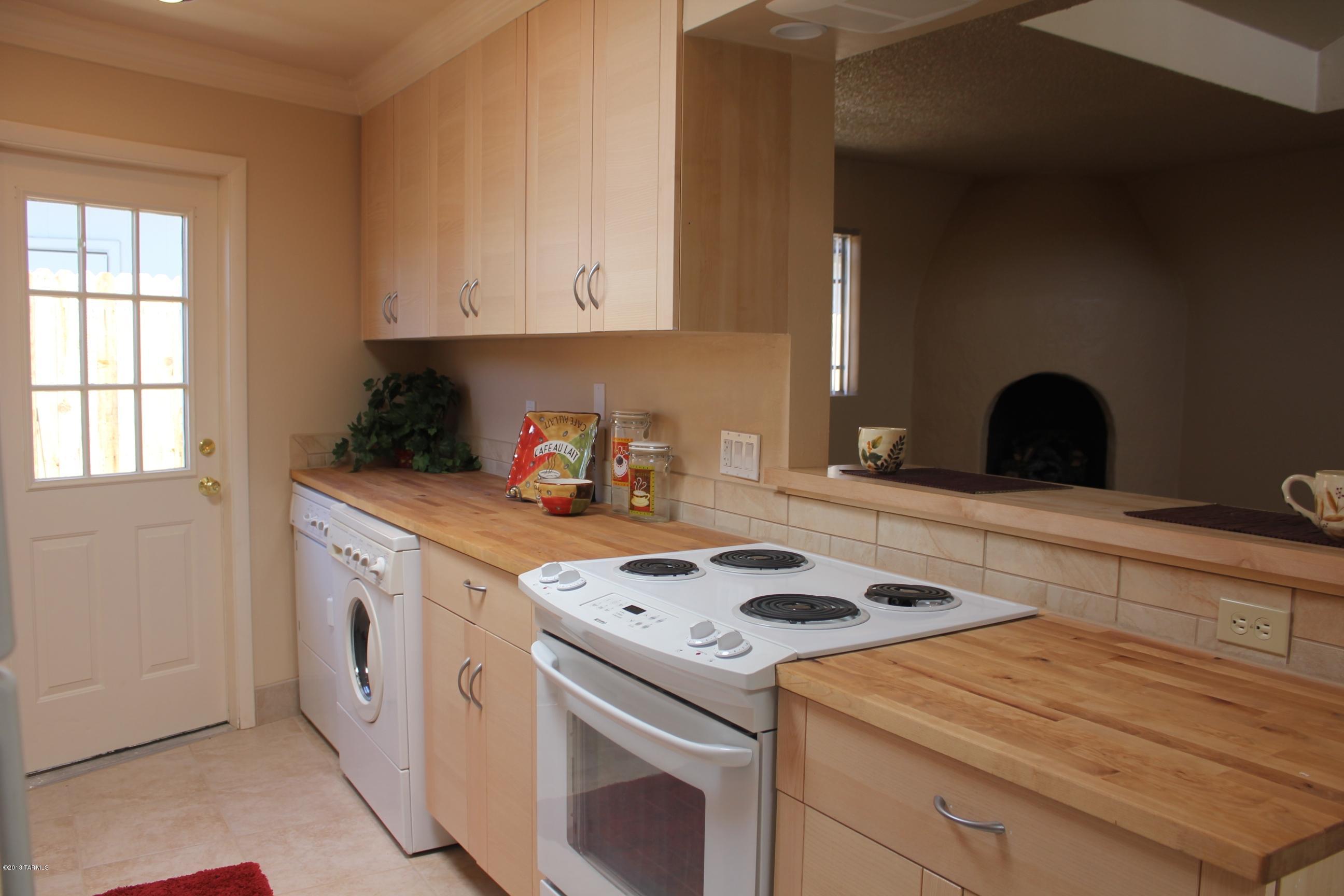 9111 North Oracle Road, Unit 121 Tucson, AZ 85704 - Photo 3 of 20