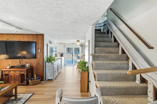 $340,000 | 15 Fieldstone Drive, Londonderry, NH 03053