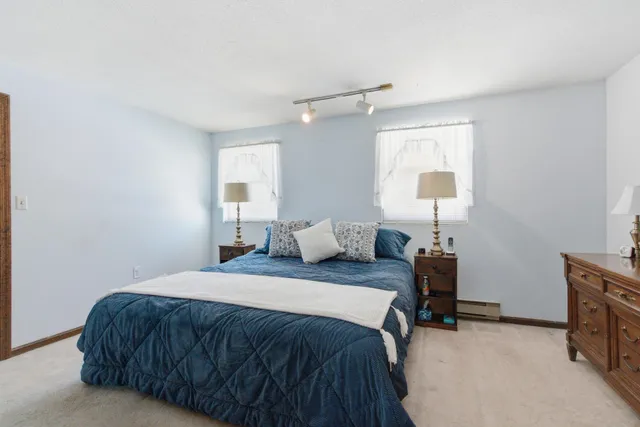 $340,000 | 15 Fieldstone Drive, Londonderry, NH 03053