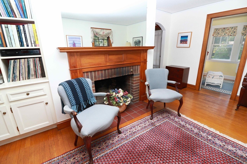 47 Avon Road Wellesley, MA 02482 - Photo 4 of 20