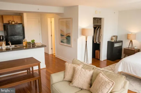 $1,720 | 800 4th Street Southwest, Unit S605, Washington, DC 20024