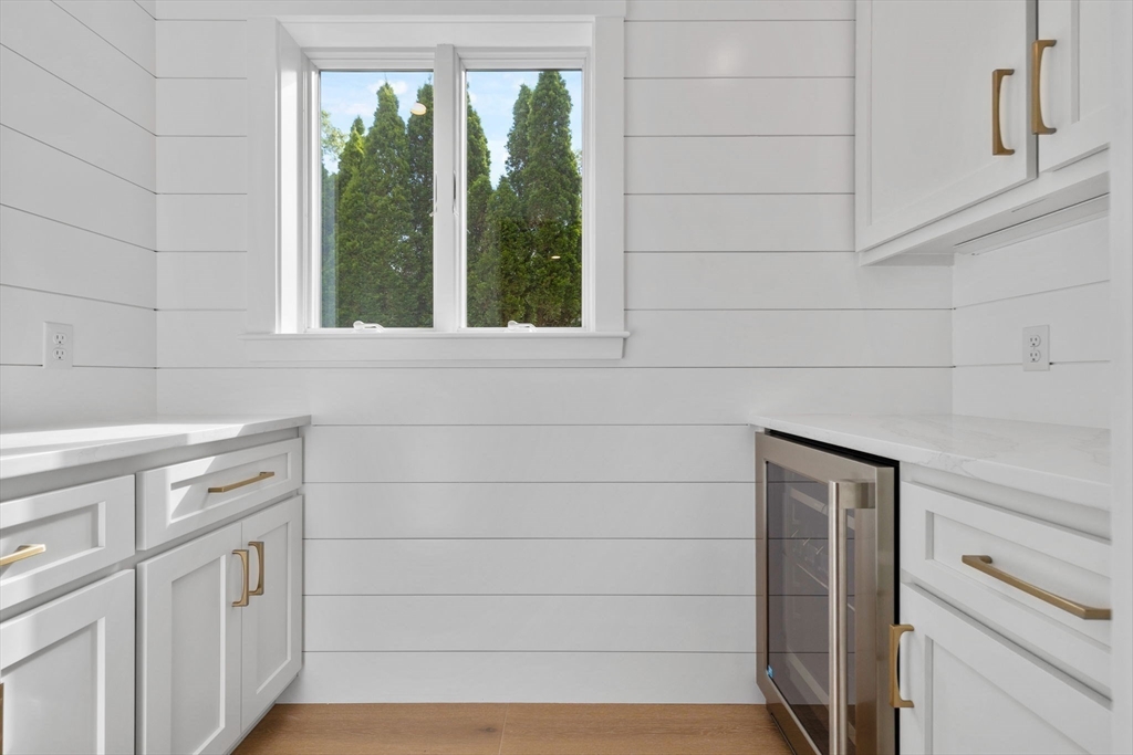 6 Dunedin Road Wellesley, MA 02481 - Photo 14 of 33