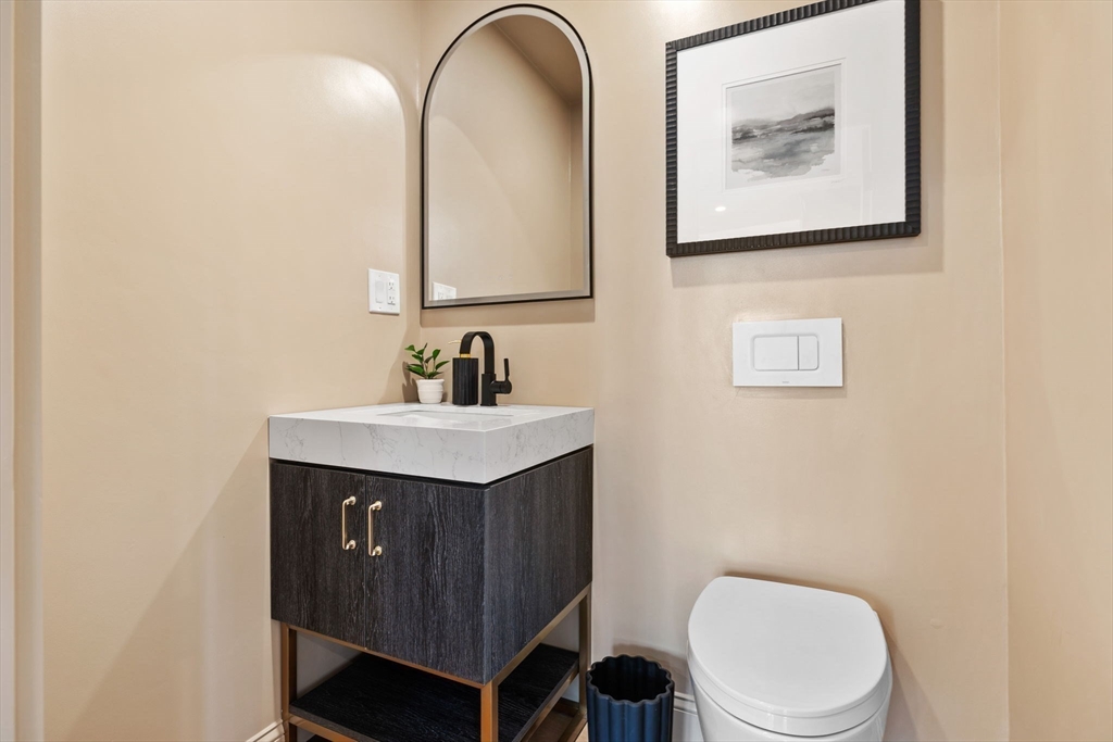 6 Dunedin Road Wellesley, MA 02481 - Photo 19 of 33