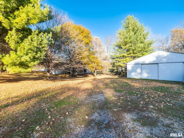 $289,000 | 9622 West Lancaster Road, Mapleton, IL 61547