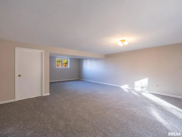 $289,000 | 9622 West Lancaster Road, Mapleton, IL 61547