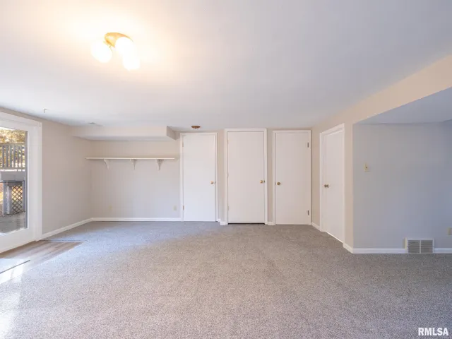 $289,000 | 9622 West Lancaster Road, Mapleton, IL 61547