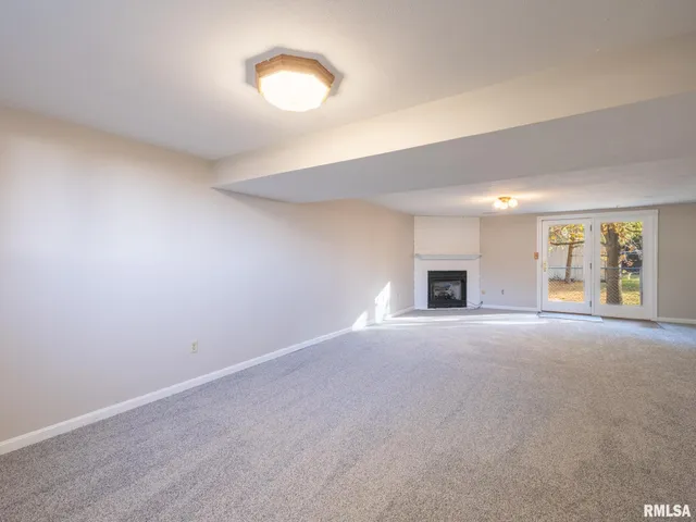 $289,000 | 9622 West Lancaster Road, Mapleton, IL 61547