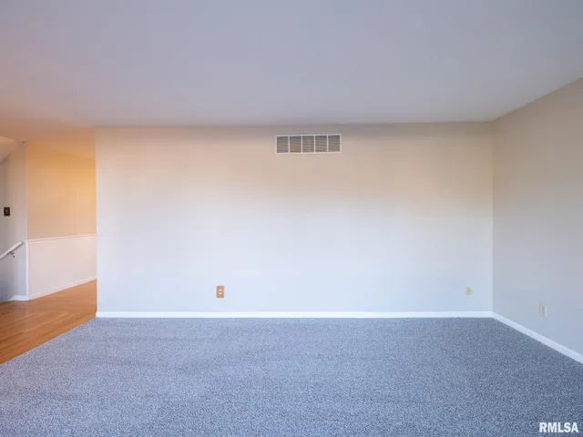 $289,000 | 9622 West Lancaster Road, Mapleton, IL 61547