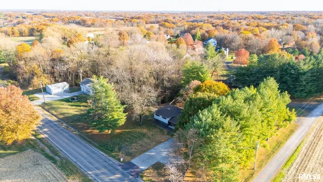 $289,000 | 9622 West Lancaster Road, Mapleton, IL 61547