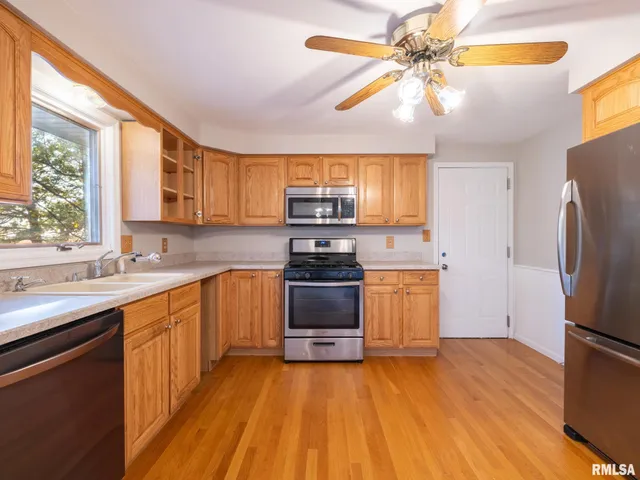 $289,000 | 9622 West Lancaster Road, Mapleton, IL 61547