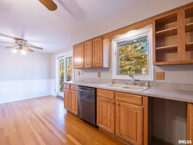 $289,000 | 9622 West Lancaster Road, Mapleton, IL 61547