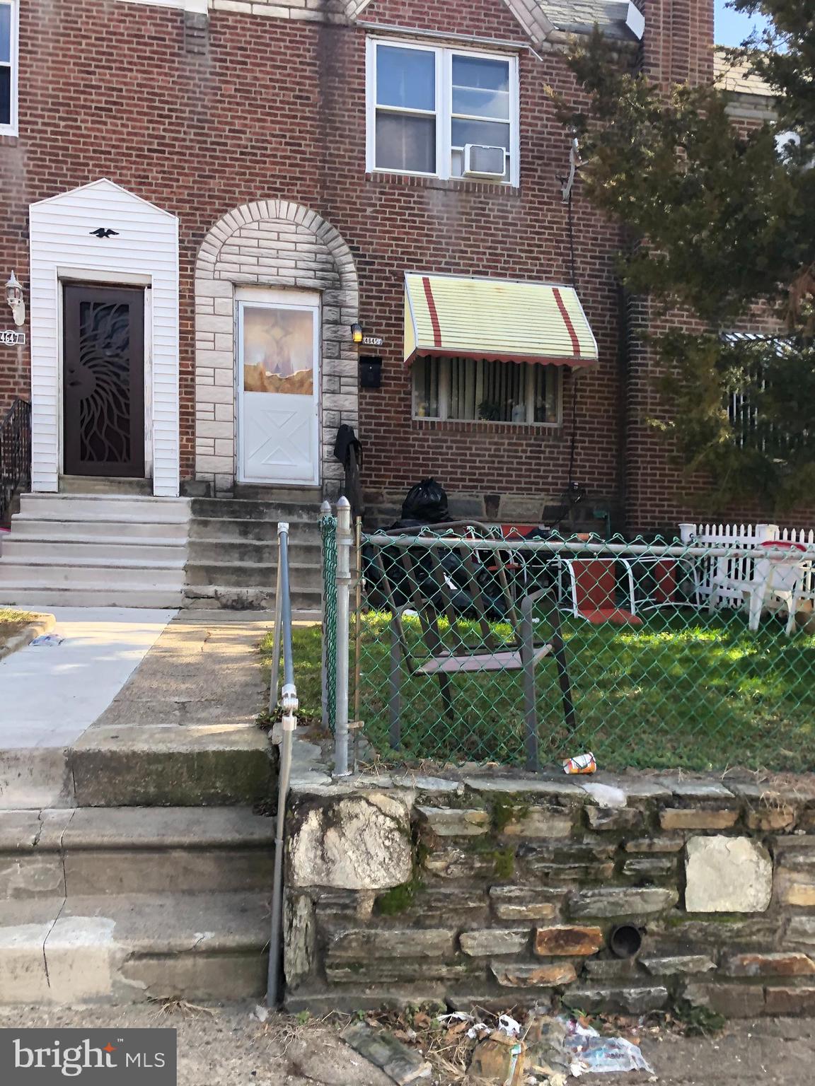 4645 Penhurst Street Philadelphia, PA 19124 - Photo 2 of 3
