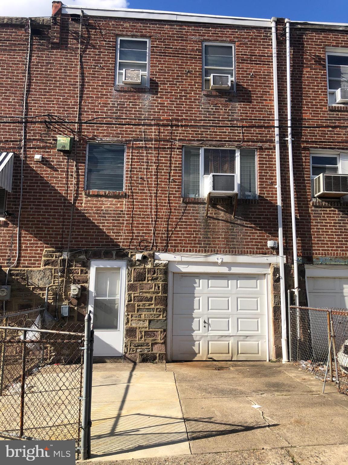 4645 Penhurst Street Philadelphia, PA 19124 - Photo 3 of 3