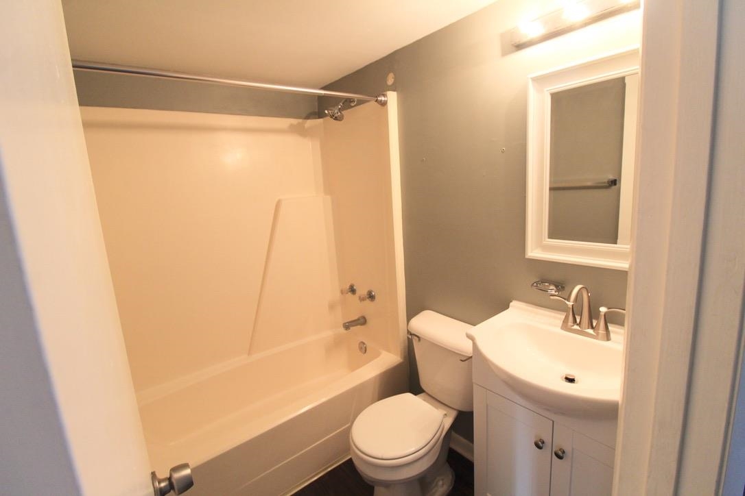 1390 Hunters Road, Unit C Harrisonburg, VA 22801 - Photo 10 of 14 Gallery Image 10
