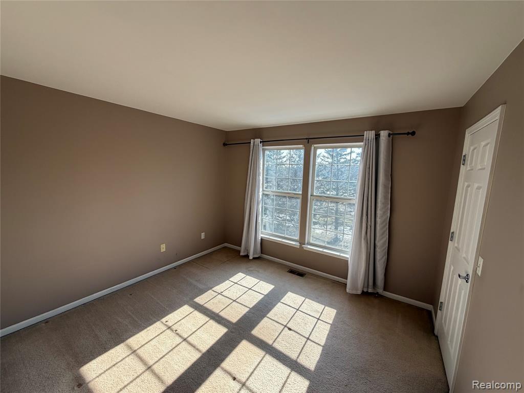 44745 Ellery Lane Novi, MI 48377 - Photo 12 of 17