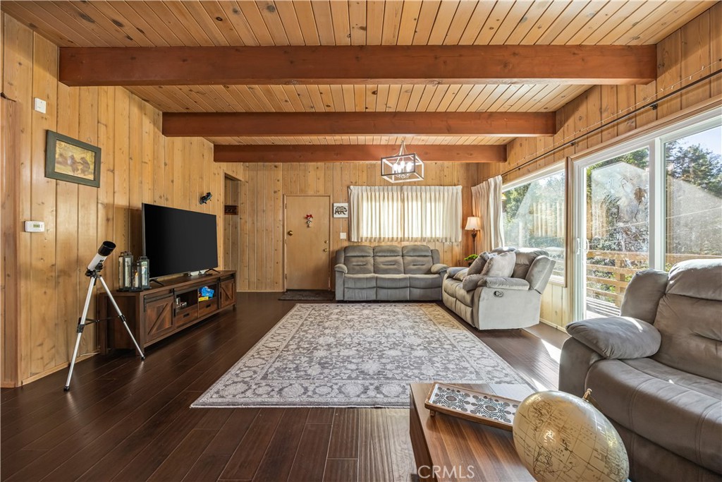 225 Fremont Road Lake Arrowhead, CA 92352 - Photo 11 of 49