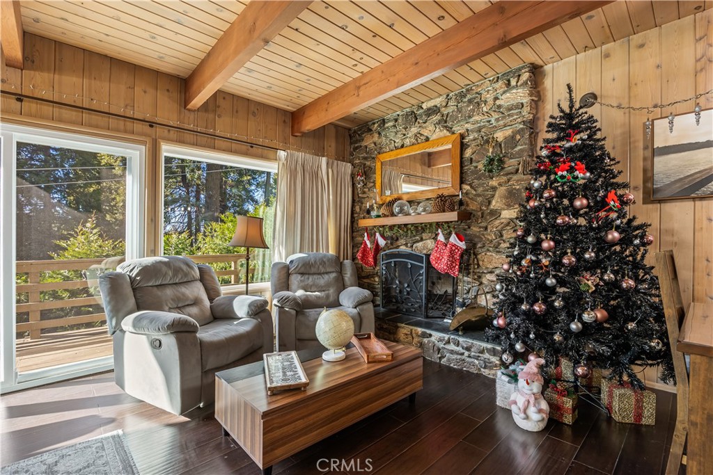 225 Fremont Road Lake Arrowhead, CA 92352 - Photo 12 of 49