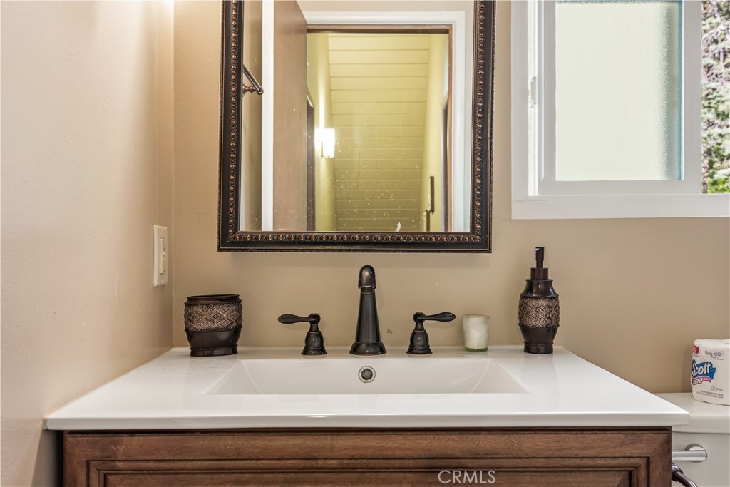 225 Fremont Road Lake Arrowhead, CA 92352 - Photo 34 of 49