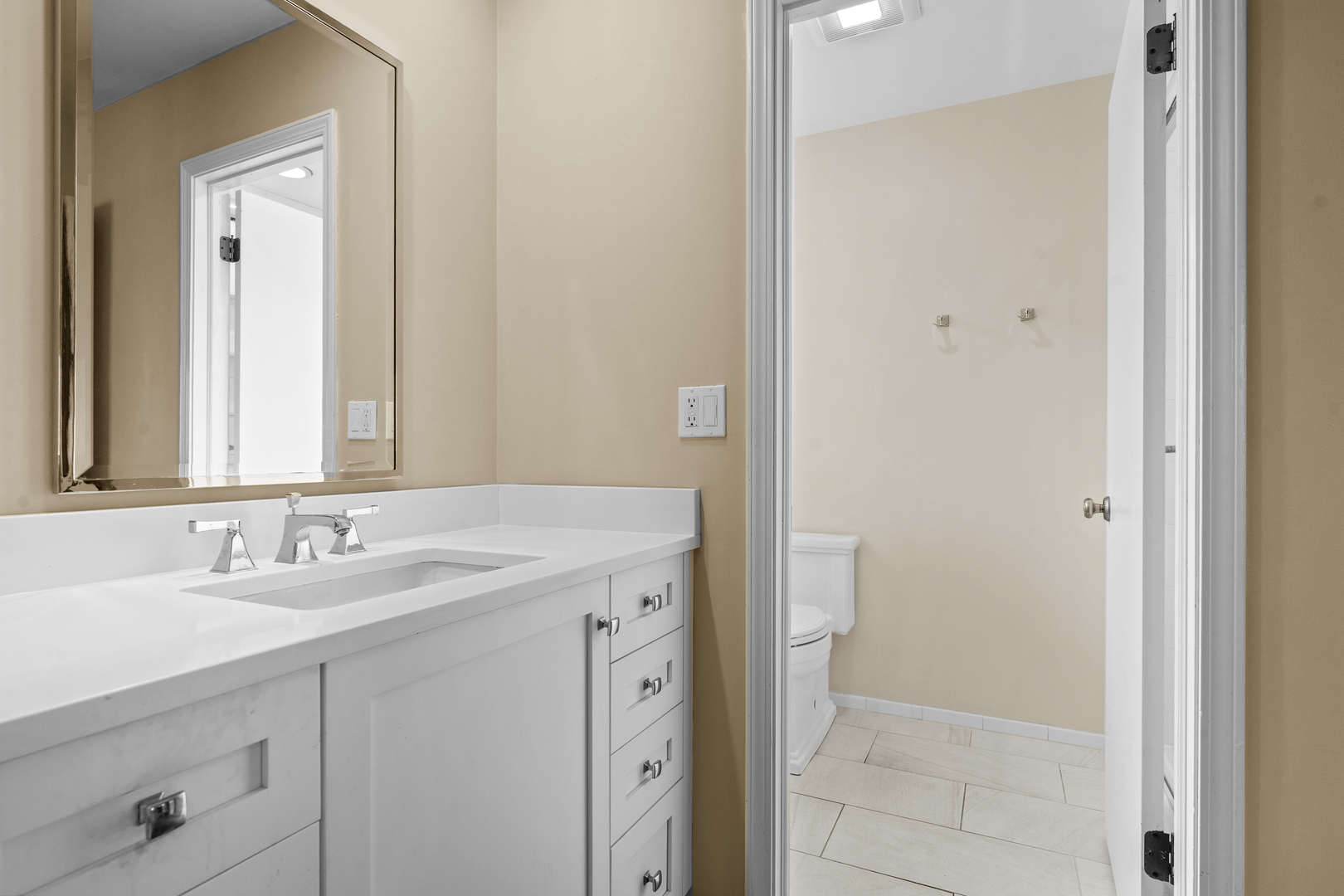 3142 Hemlock Lane Northbrook, IL 60062 - Photo 12 of 27
