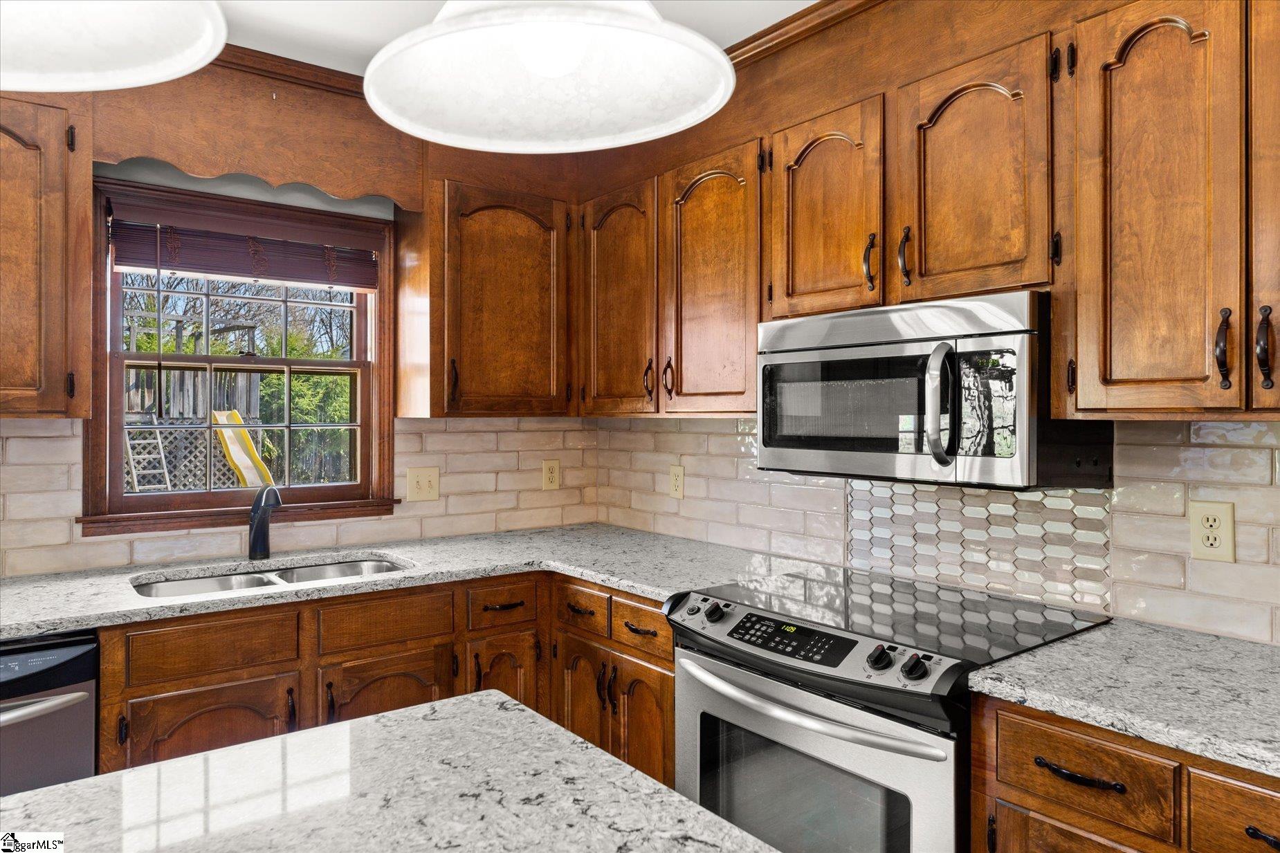 607 Stone Ridge Road Greer, SC 29650 - Photo 17 of 40 Gallery Image 17