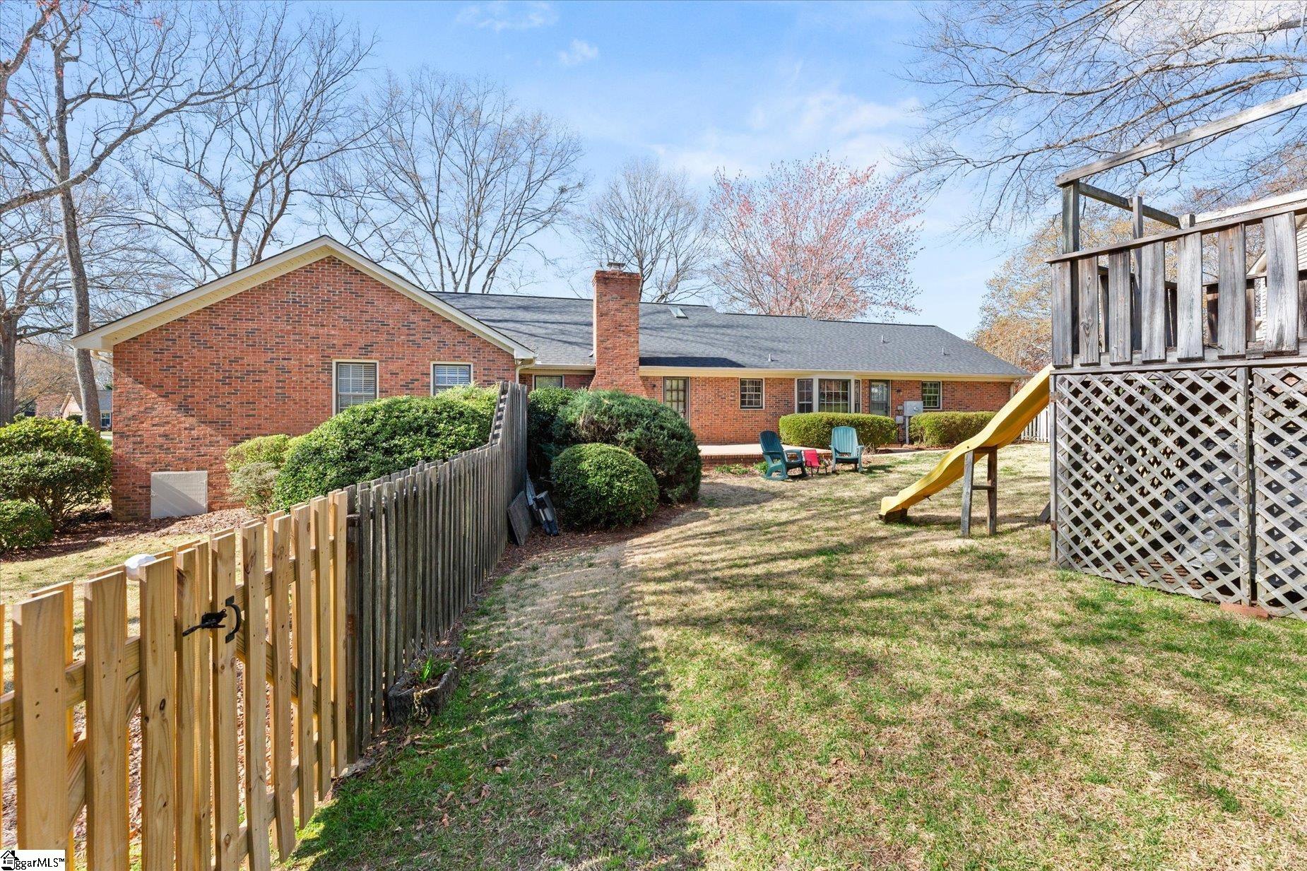 607 Stone Ridge Road Greer, SC 29650 - Photo 8 of 40 Gallery Image 8
