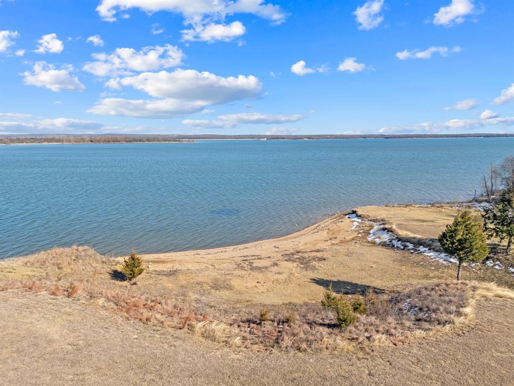 208 Highpoint Circle Valley View, TX 76272 - Photo 29 of 32