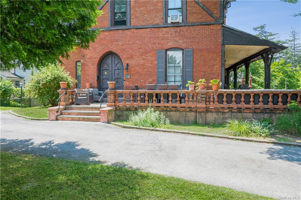 34 Clinton Avenue Dobbs Ferry, NY 10522 - Photo 1 of 1