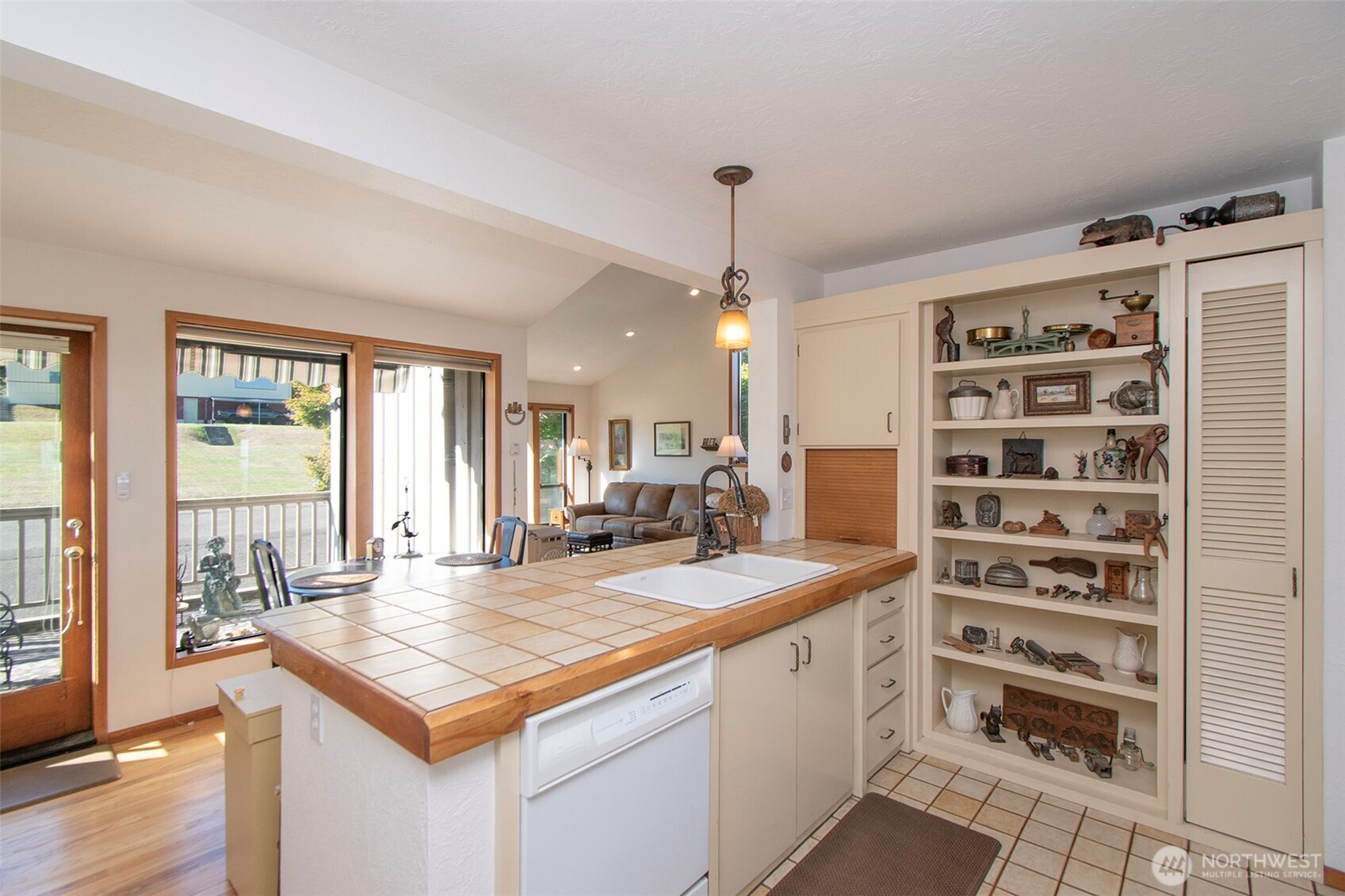 1633 East 5th Street Port Angeles, WA 98362 - Photo 12 of 40