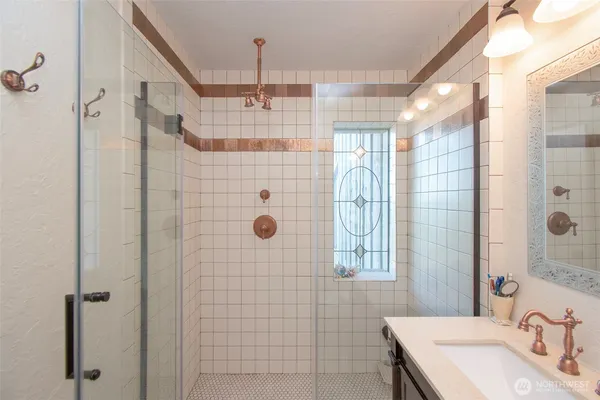 $699,500 | 1633 East 5th Street, Port Angeles, WA 98362