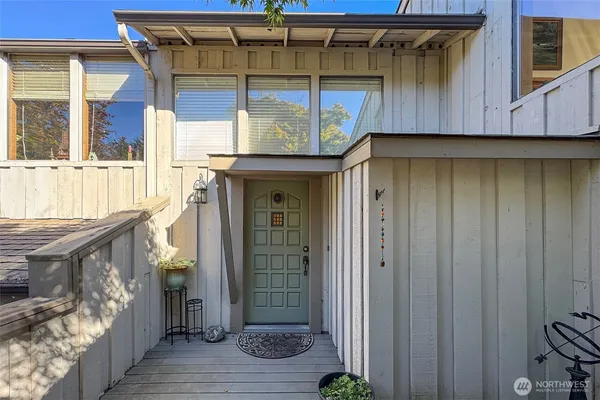 $699,500 | 1633 East 5th Street, Port Angeles, WA 98362