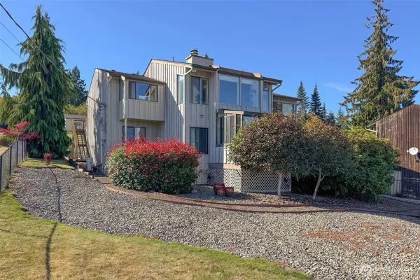 $699,500 | 1633 East 5th Street, Port Angeles, WA 98362