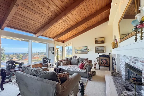 $699,500 | 1633 East 5th Street, Port Angeles, WA 98362