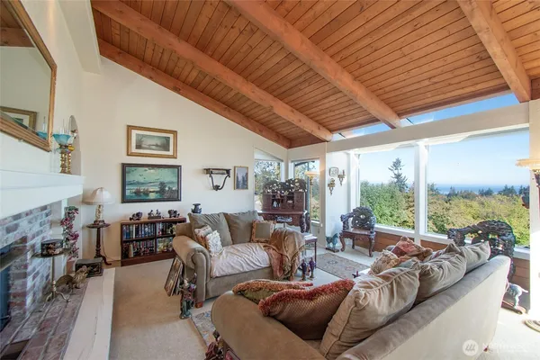 $699,500 | 1633 East 5th Street, Port Angeles, WA 98362