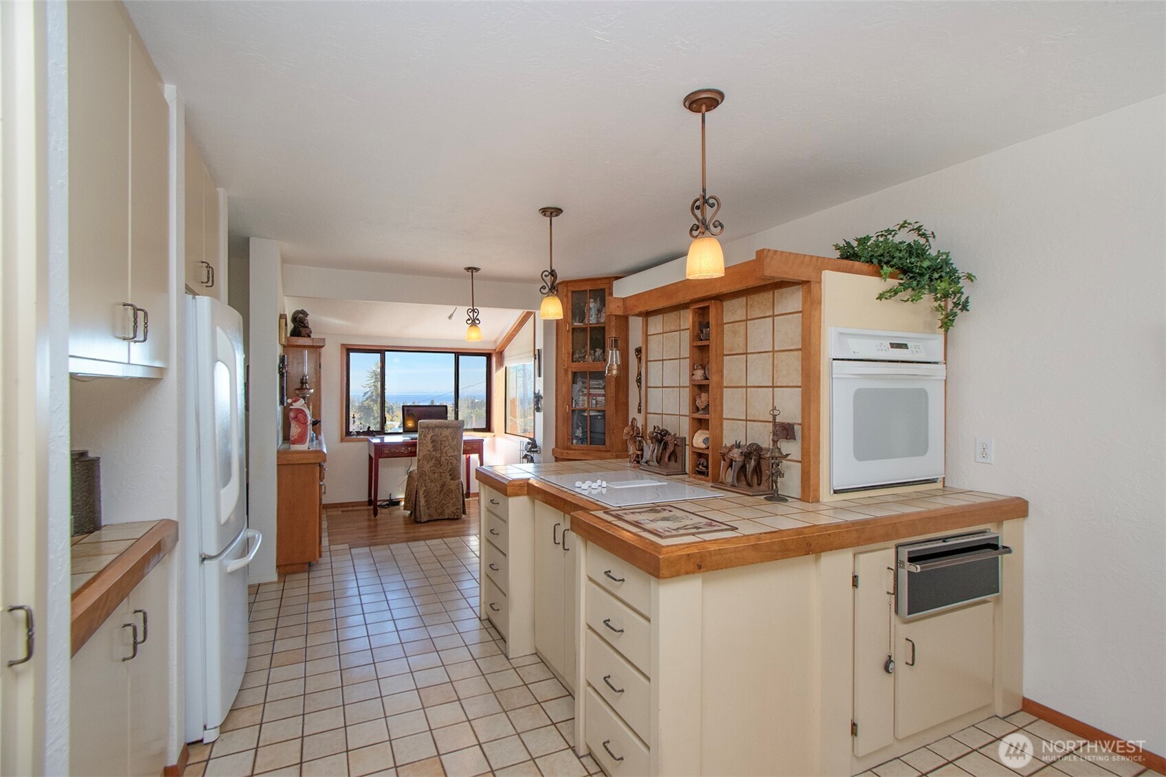 1633 East 5th Street Port Angeles, WA 98362 - Photo 10 of 40