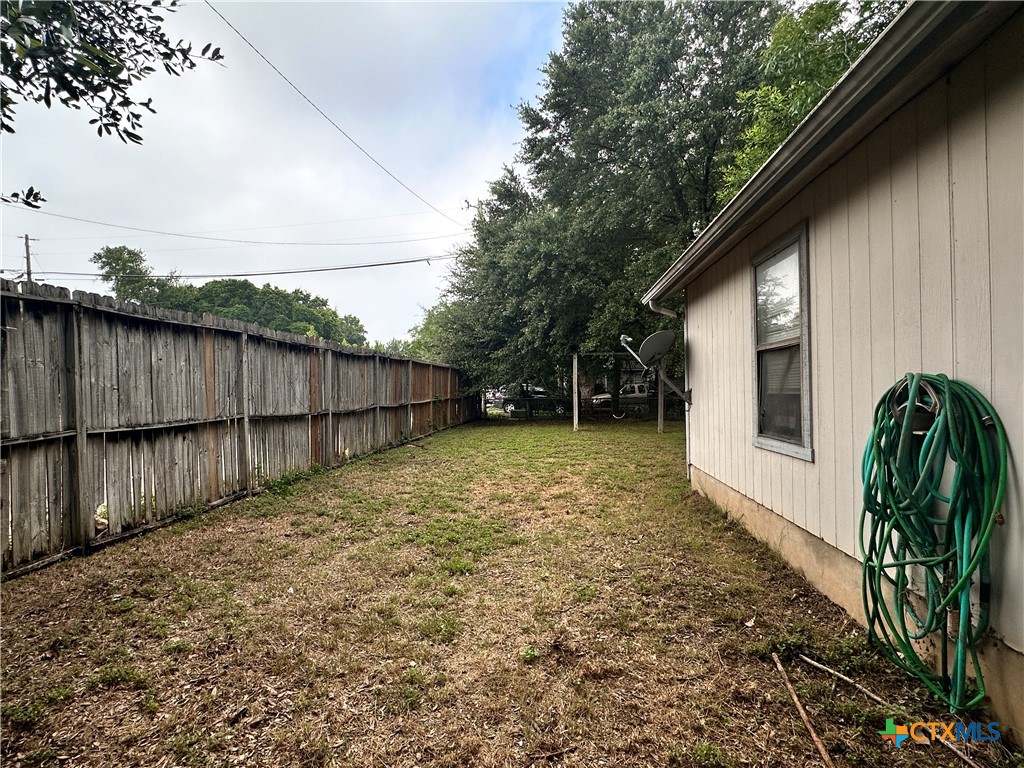 129 Riverside Drive San Marcos, TX 78666 - Photo 4 of 13