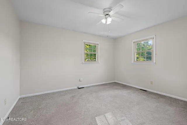 $379,900 | 130 Carden Lane, Rocky Top, TN 37769