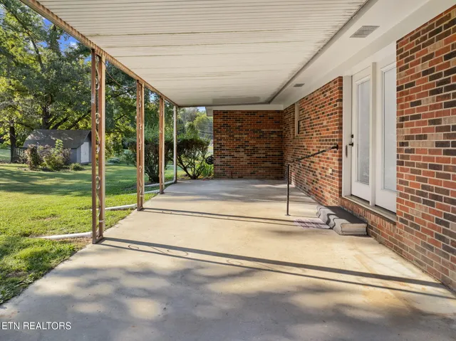 $379,900 | 130 Carden Lane, Rocky Top, TN 37769