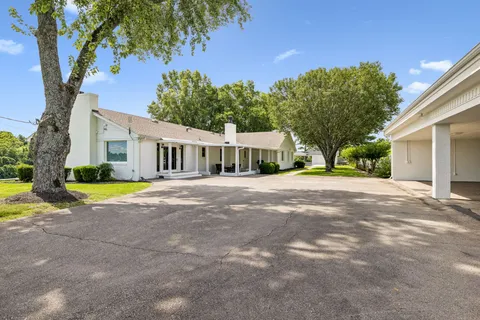 $2,295,000 | 1731 Nashville Highway, Columbia, TN 38401