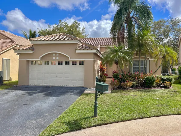 $4,500 | 1236 Bayview Circle, Weston, FL 33326