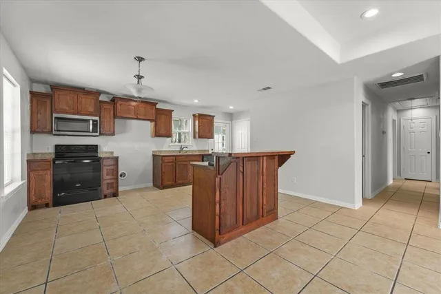 $1,500 | 517 South Vaden Street, Sherman, TX 75090