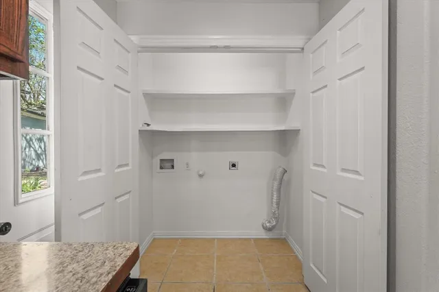 $1,500 | 517 South Vaden Street, Sherman, TX 75090