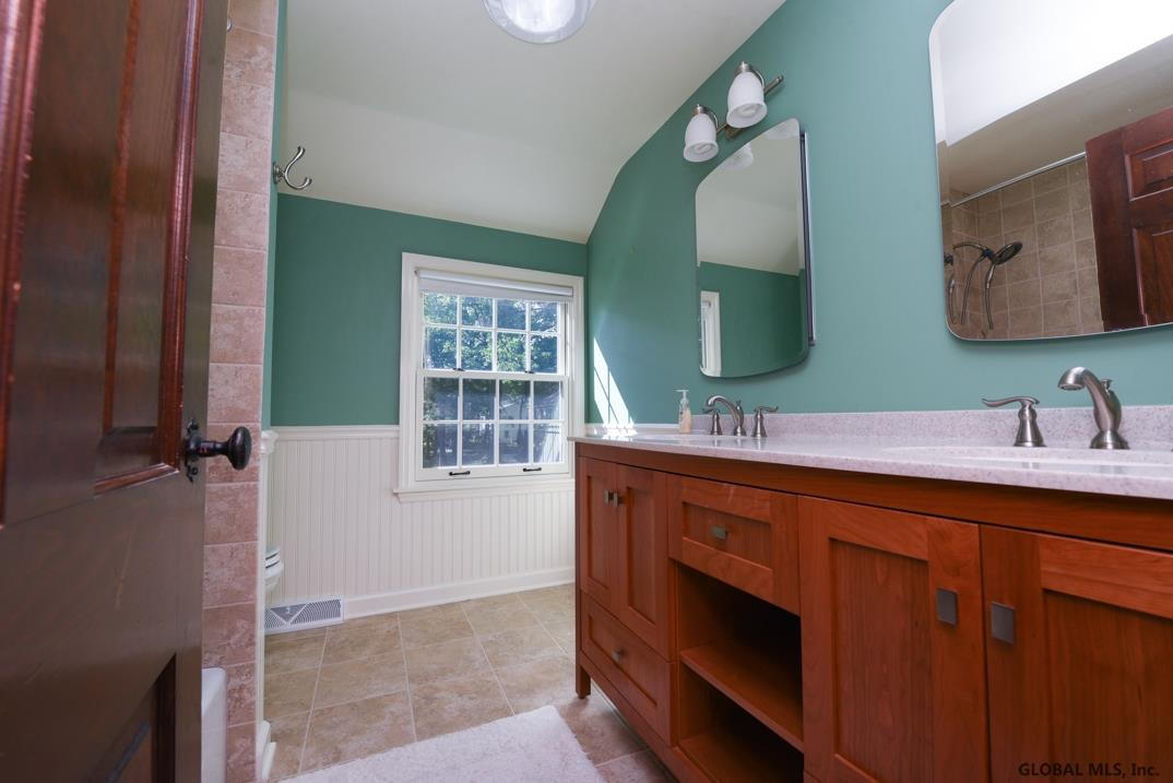 68 Cambridge Road Bethlehem, NY 12077 - Photo 15 of 32 Photo 15