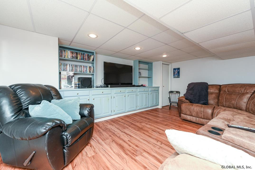 68 Cambridge Road Bethlehem, NY 12077 - Photo 23 of 32 Photo 23