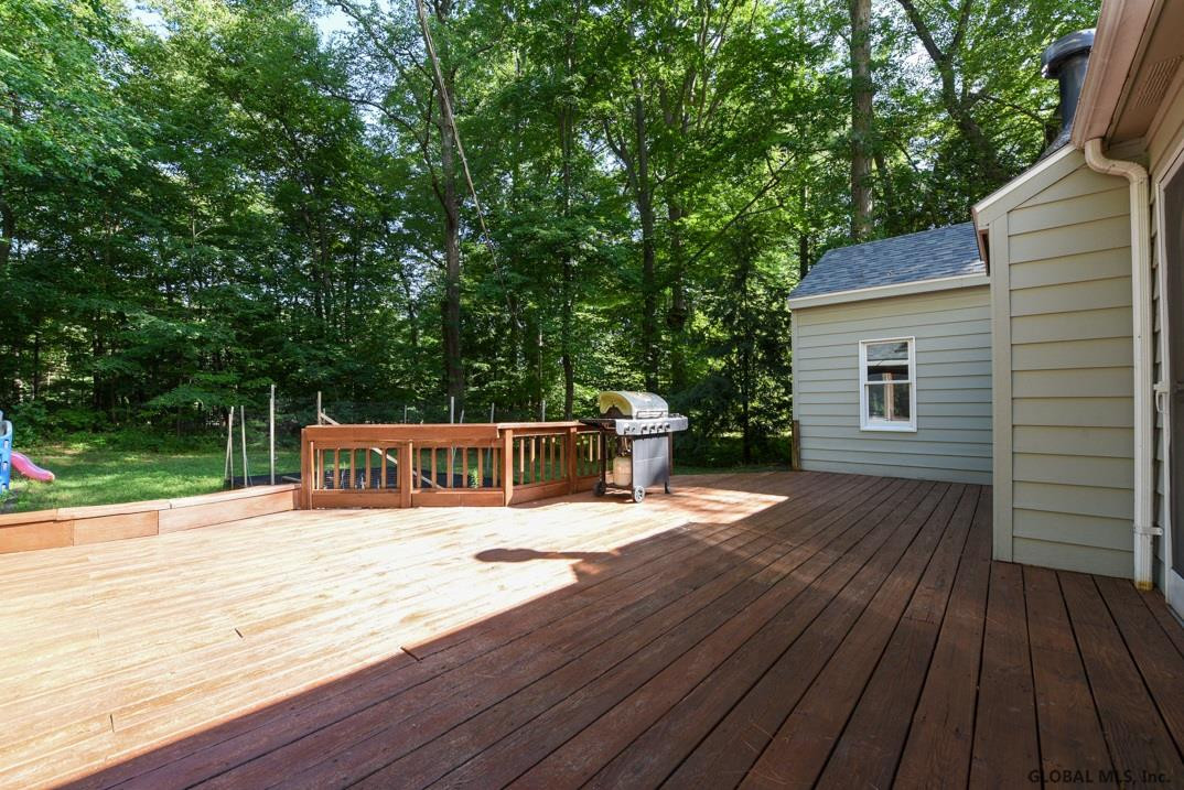 68 Cambridge Road Bethlehem, NY 12077 - Photo 25 of 32 Photo 25