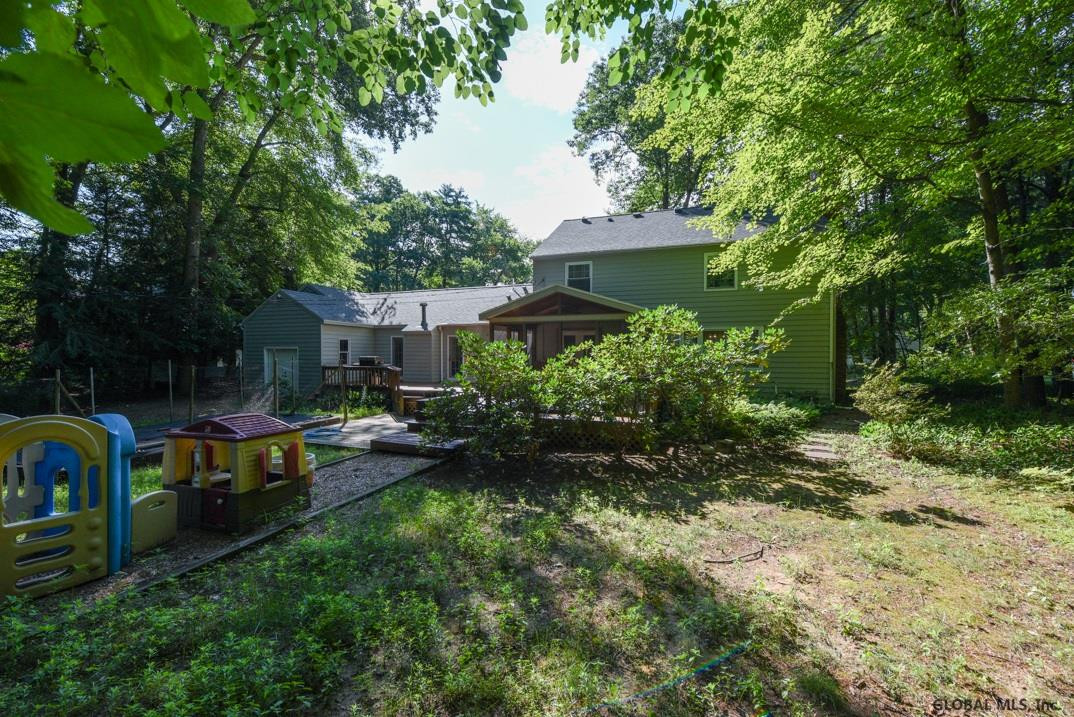 68 Cambridge Road Bethlehem, NY 12077 - Photo 29 of 32 Photo 29