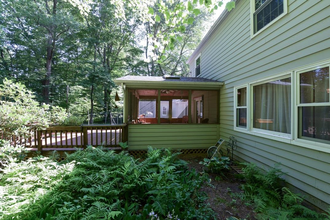 68 Cambridge Road Bethlehem, NY 12077 - Photo 30 of 32 Photo 30