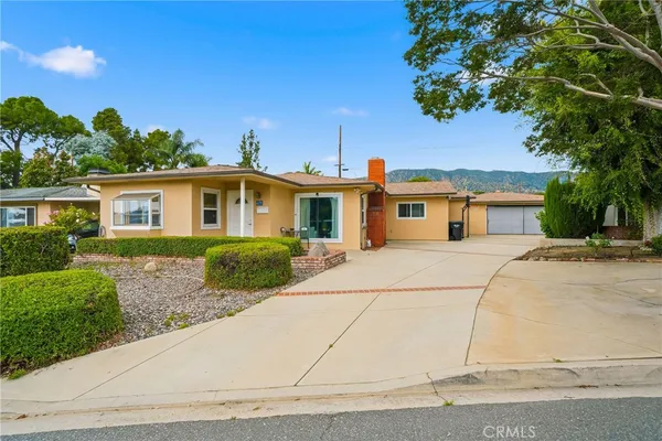 $999,998 | 679 Bridwell Street West, Glendora, CA 91741