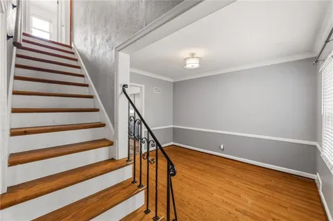 $275,000 | 8806 Minnehaha Lane, Kansas City, MO 64114