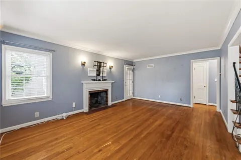 $275,000 | 8806 Minnehaha Lane, Kansas City, MO 64114