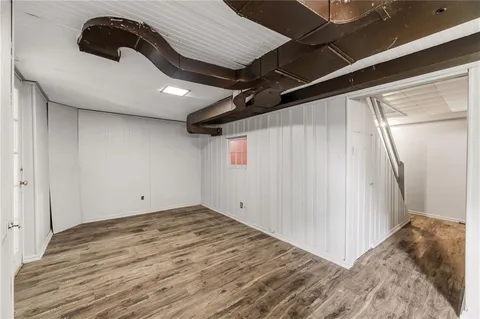 $275,000 | 8806 Minnehaha Lane, Kansas City, MO 64114